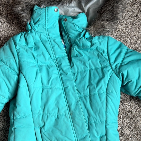 Columbia Jackets & Blazers - Columbia Turquoise Jacket with Faux Fur Hood